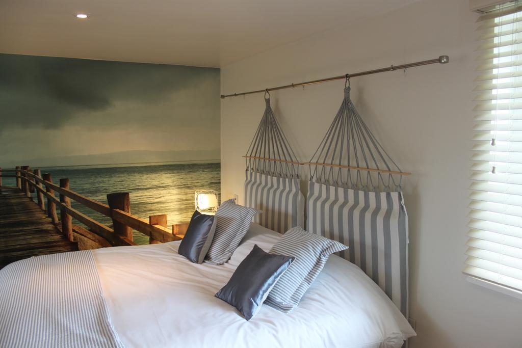 The Beach Bed & Breakfast Hythe  Room photo